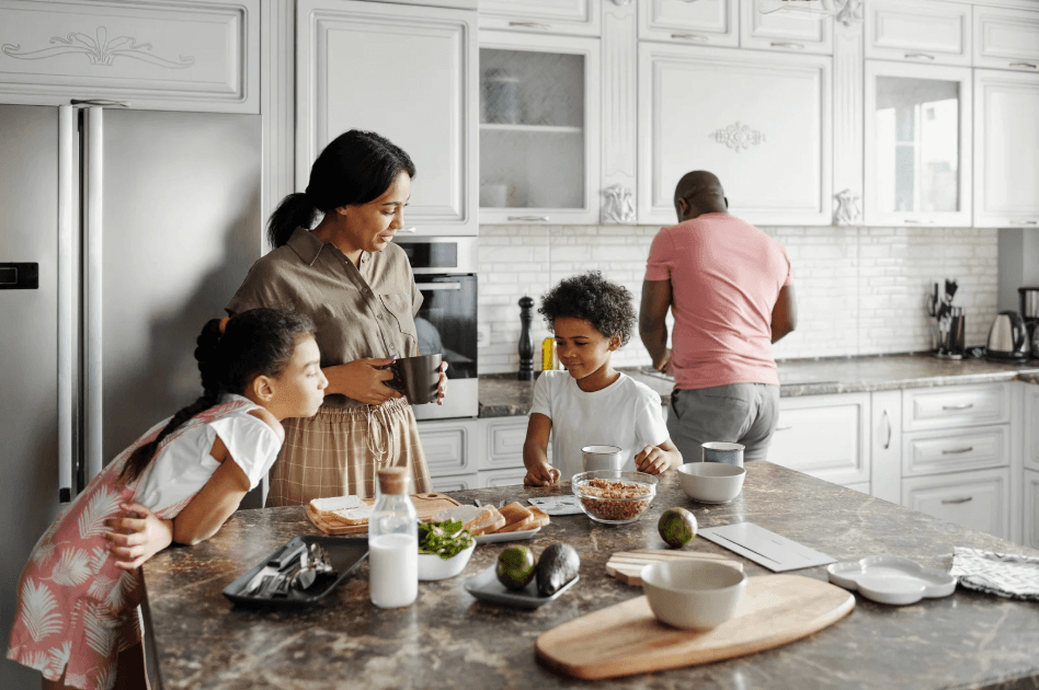 How Therapists Can Support Parents and Families During Summer Break